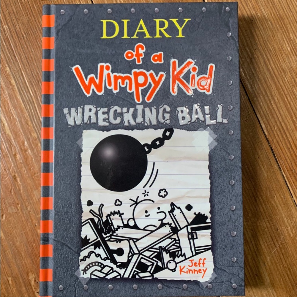Dairy of a Wimpy Kid Wreaking Ball - Book